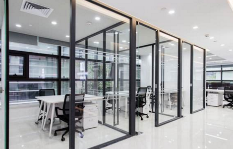 办公室装修公司告诉您为什么要使用隔断？